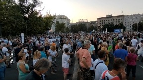 Počela protestna šetnja